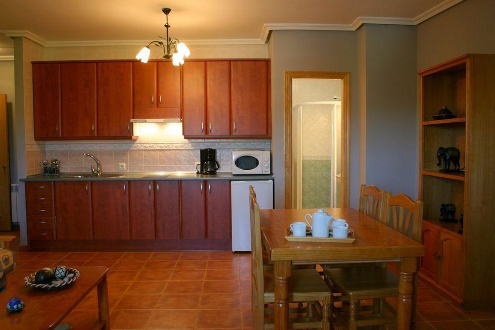 Sierra De Monfrague Appartement Torrejón el Rubio Buitenkant foto