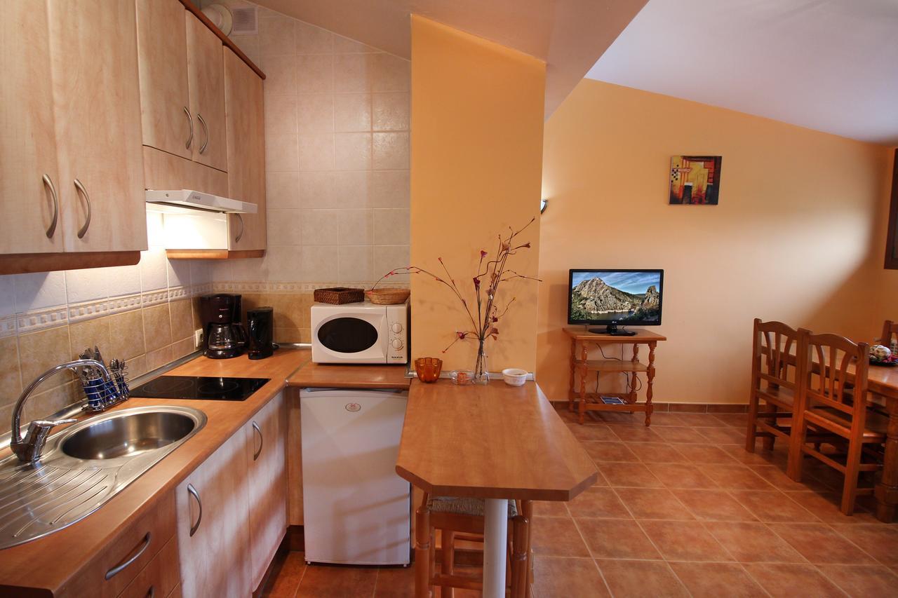 Sierra De Monfrague Appartement Torrejón el Rubio Buitenkant foto